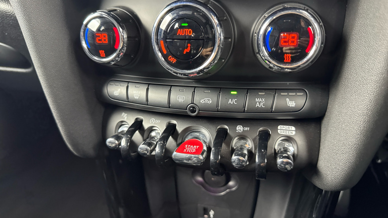 MINI Hatchback 1.5 Cooper Sport 5dr Auto Petrol Hatchback